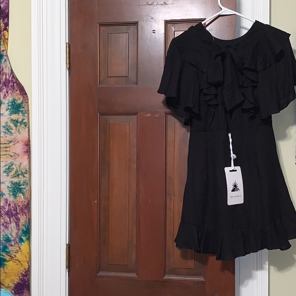 Dress - Picture 2 of 4